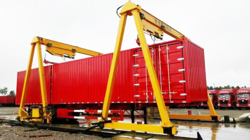 gantry crane for lifting containers001.jpg